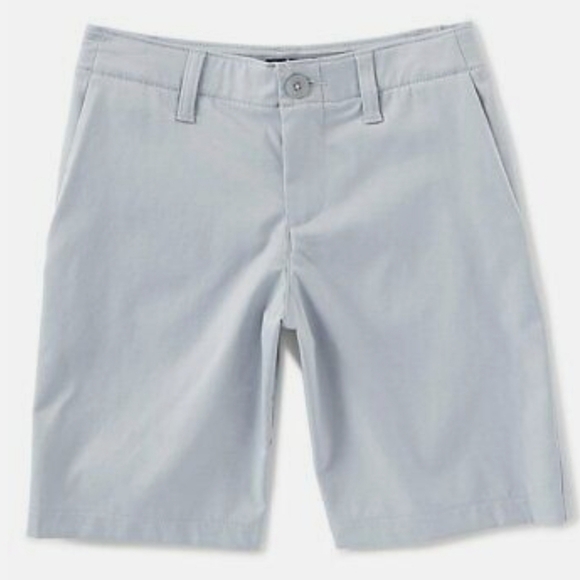Under Armour Golf Shorts Size 12 - Picture 1 of 7